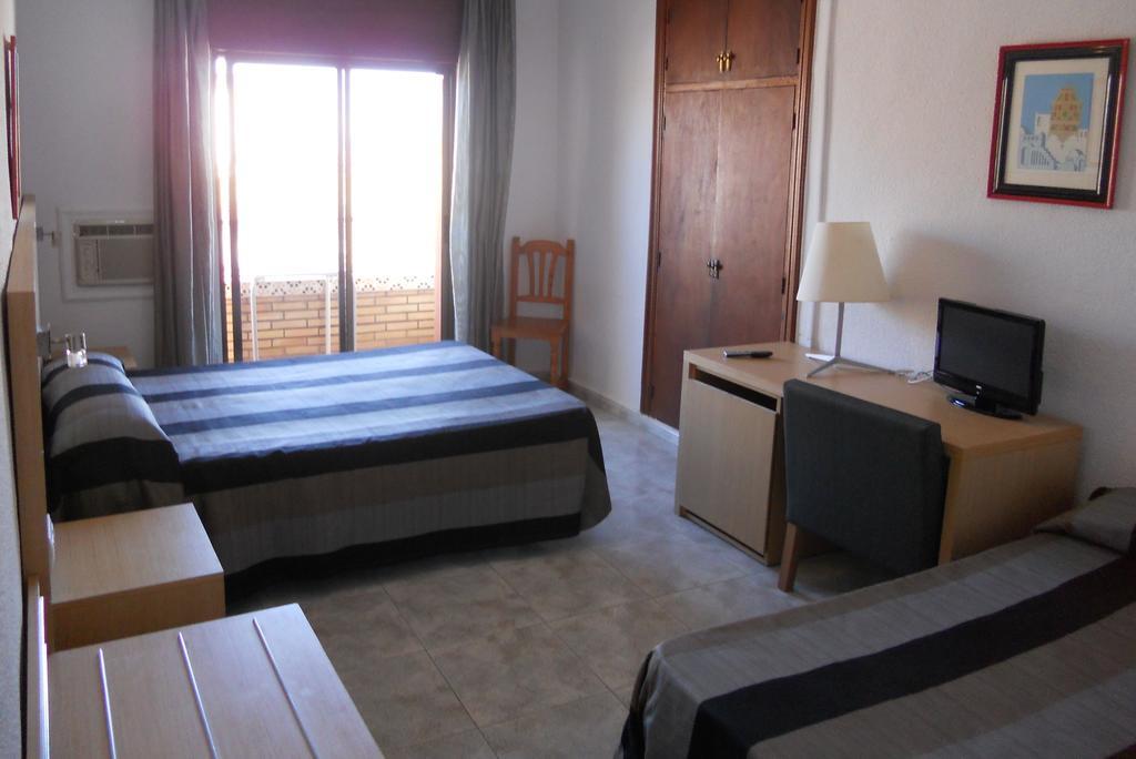 Hotel Sacratif Torrenueva (Andalusia) Quarto foto